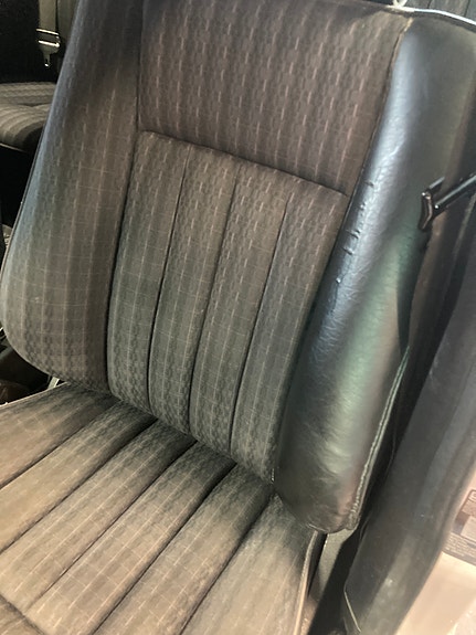 Mercedes-Benz 250 D 5 of 10
