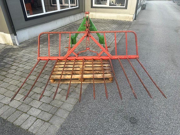 KVERNELAND SILOSVANS MED TRIANGEL 230 cm