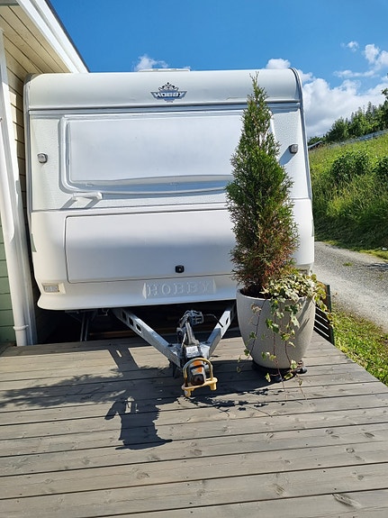 Hobby HØSTPRIS Hobby 540 og Spikertelt, helårs fastplass på Frosta Fjordbuer 27 of 30