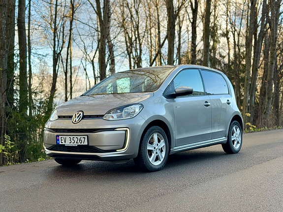 Volkswagen UP! 3 of 5