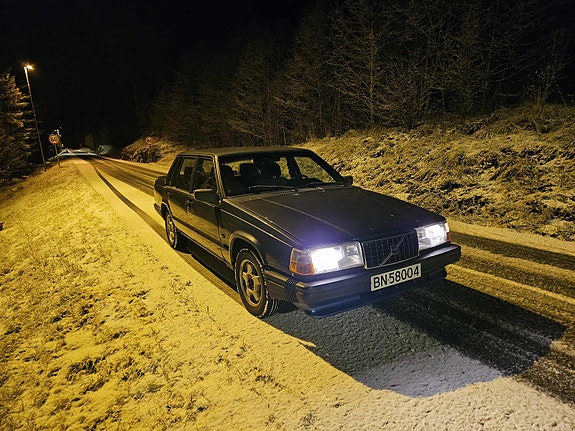 Volvo 740 4 of 5