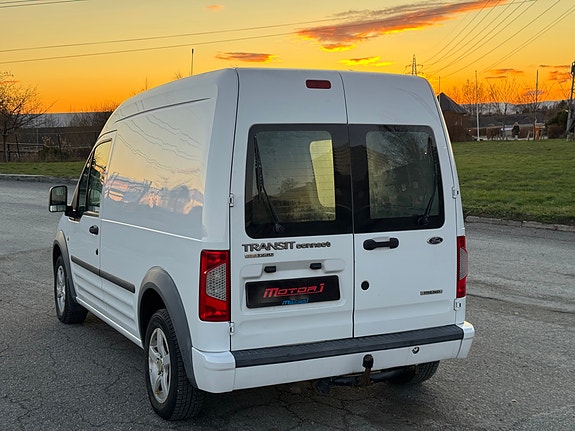 Ford Transit Connect 5 of 13
