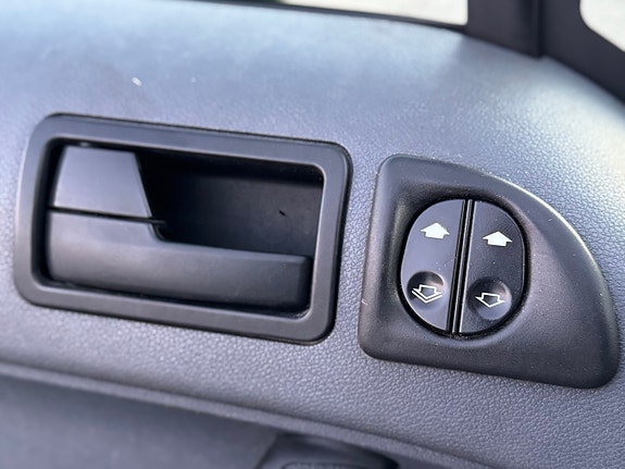 Ford Transit Connect 11 of 13