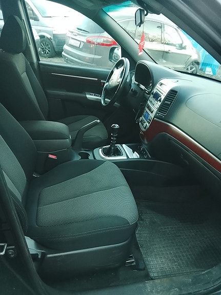 Hyundai Santa Fe 15 of 30