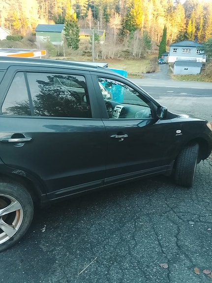 Hyundai Santa Fe 9 of 30