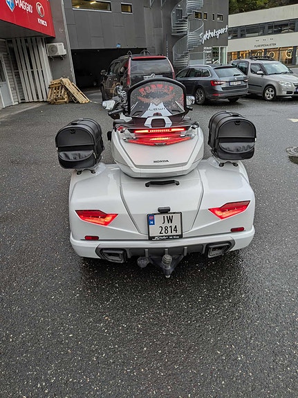 Honda GL 1800 Goldwing Trike 7 of 13