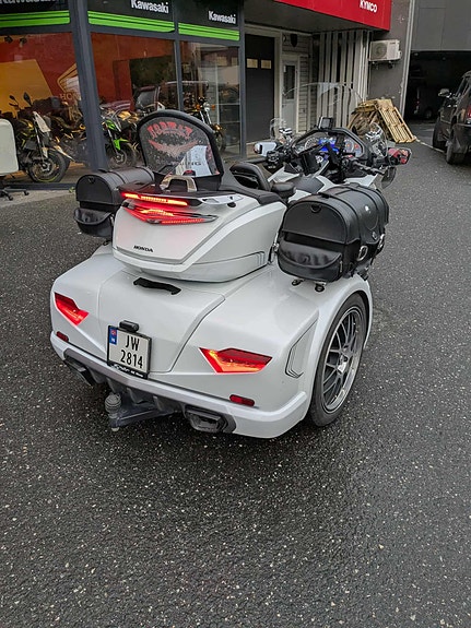 Honda GL 1800 Goldwing Trike 8 of 13