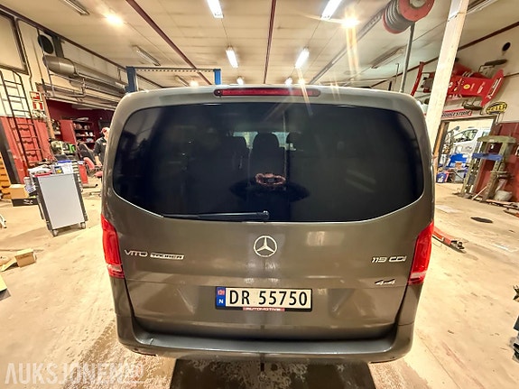 Mercedes-Benz Vito 119 4 of 5