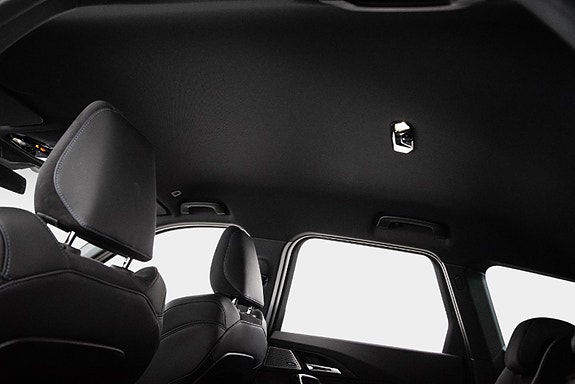 BMW iX1 20 of 24