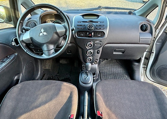 Mitsubishi i-Miev 11 of 15