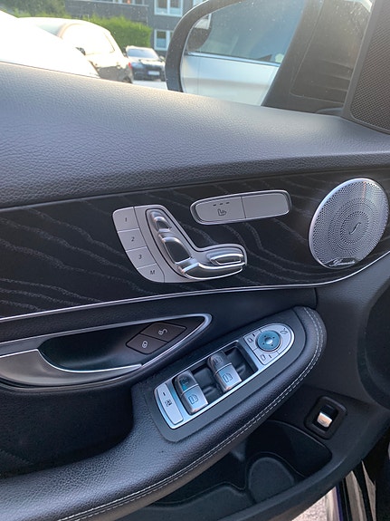 Mercedes-Benz C350 e 9 of 14