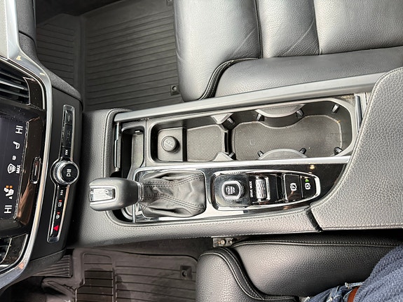 Volvo V90 17 of 26