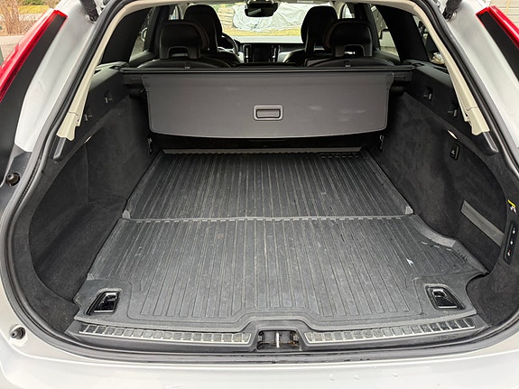 Volvo V90 22 of 26