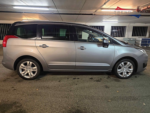 Peugeot 5008 6 of 24