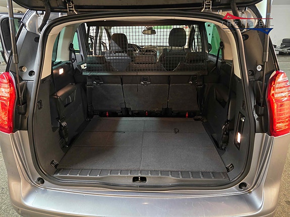 Peugeot 5008 12 of 24