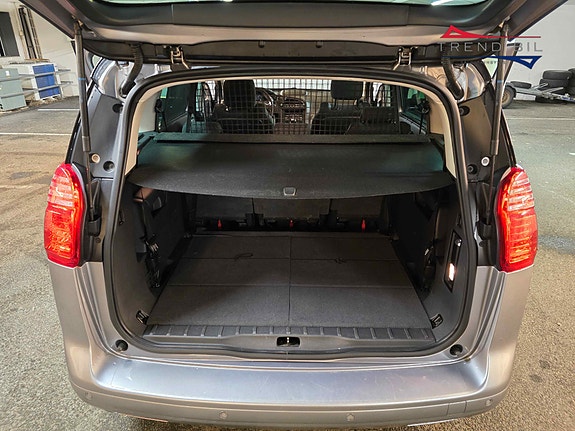Peugeot 5008 19 of 24