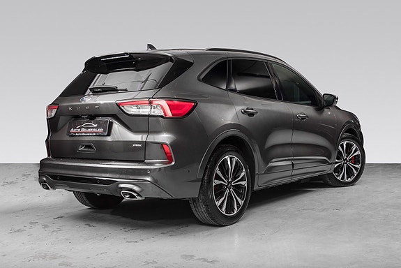 Ford Kuga 2 of 5