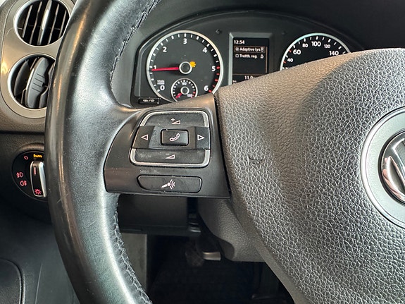 Volkswagen Tiguan 12 of 18