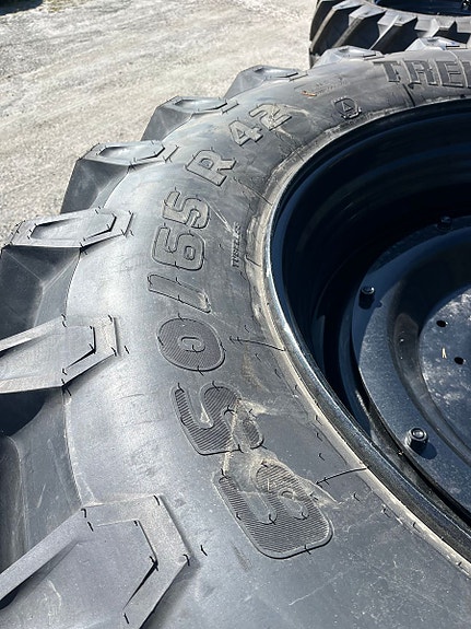 Trelleborg Hjul kompl svarte felger TM800 540/65-30-650/65-42