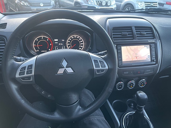 Mitsubishi ASX 10 of 30