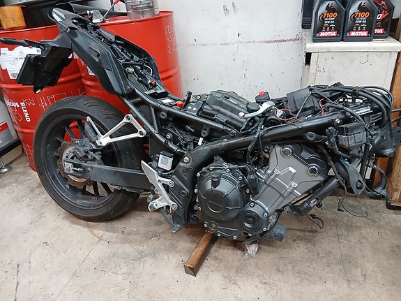 Honda CB 500 X, delesykkel (skadet) 5 of 5