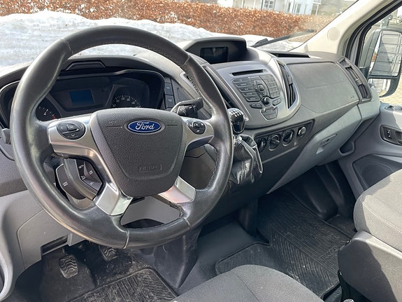 Ford Transit 24 of 30