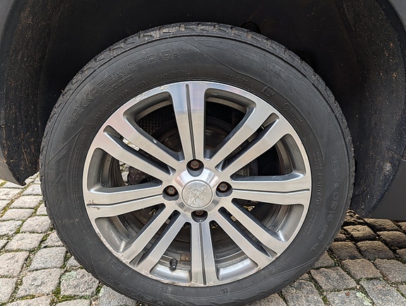 Peugeot 2008 16 of 16