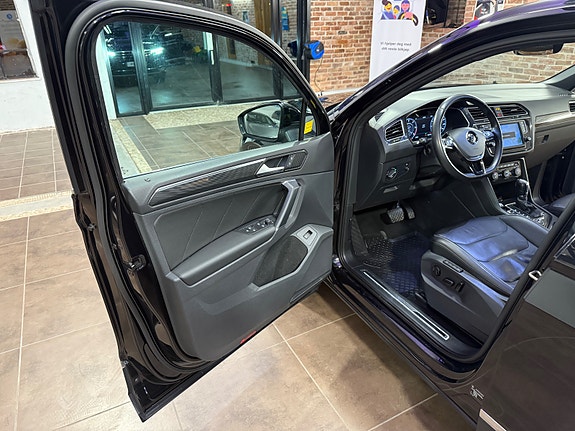 Volkswagen Tiguan 23 of 30