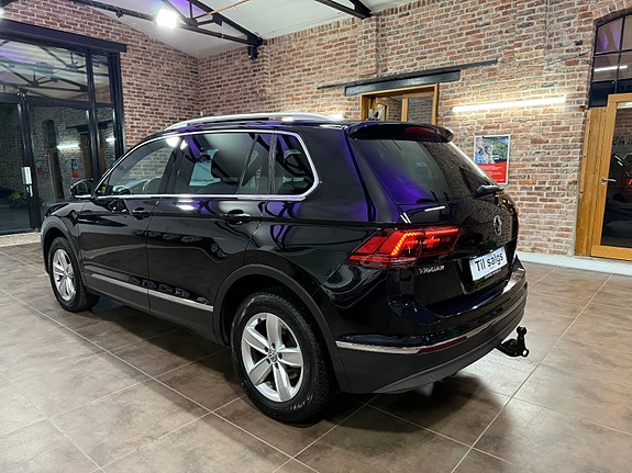 Volkswagen Tiguan 10 of 30