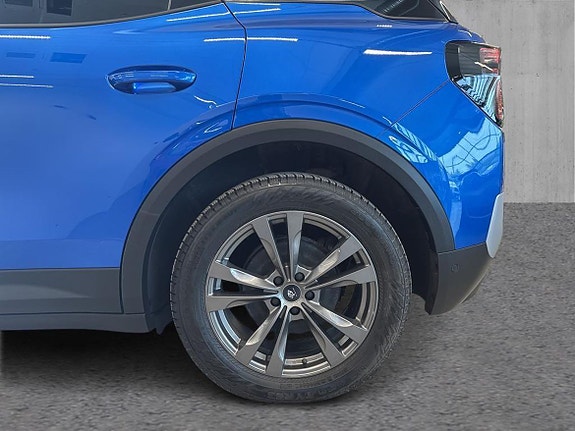 Ford Explorer 18 of 30