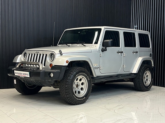 Jeep Wrangler 2 of 5