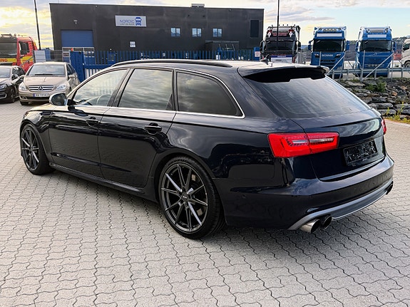 Audi S6 4 of 17