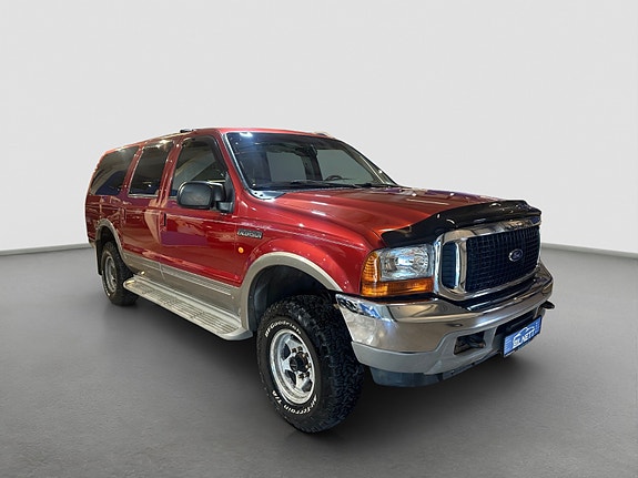 Ford Excursion 3 of 5