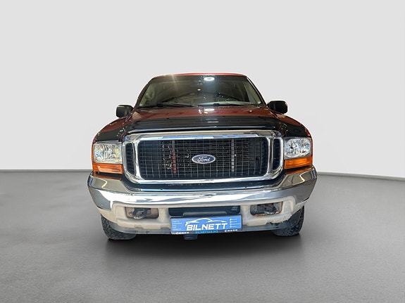 Ford Excursion 2 of 5