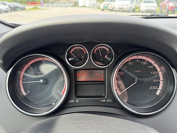Peugeot 308 14 of 14