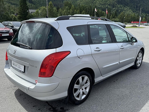Peugeot 308 4 of 14