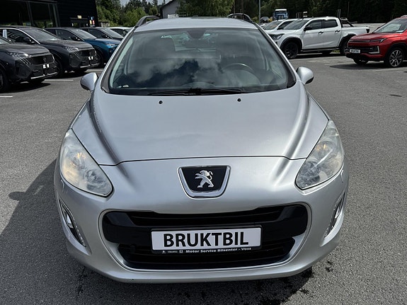 Peugeot 308 7 of 14