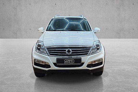 SsangYong Rexton 4 of 21