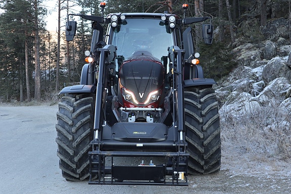 Valtra N174 Versu 2024, kr 1 749 000,-