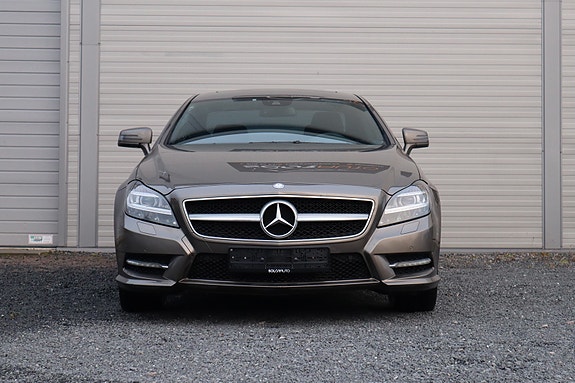 Mercedes-Benz CLS250 2 of 5