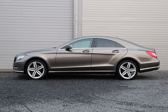 Mercedes-Benz CLS250 5 of 5