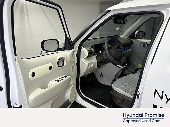 Hyundai Inster 10 of 30
