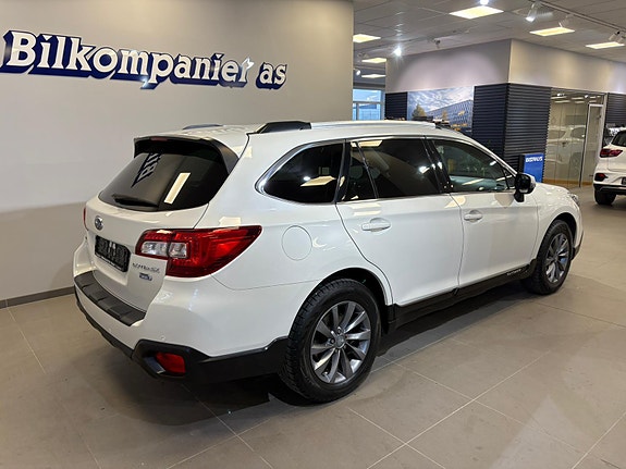 Subaru Outback 3 of 5