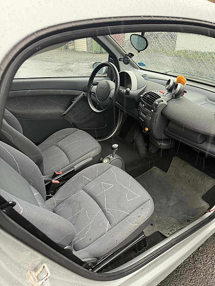 Smart Fortwo 2 of 5