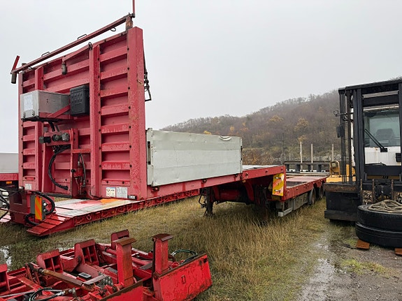 Andre CMT NSP-24 maskintralle med uttrekk / hydrauliske kjørebroer