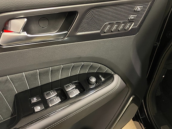 KGM Rexton 14 of 30