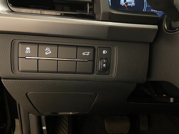 KGM Rexton 24 of 30