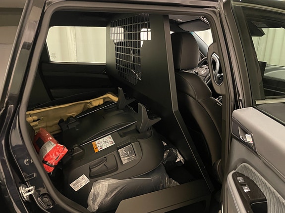 KGM Rexton 10 of 30