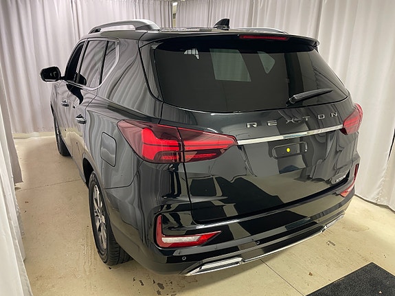 KGM Rexton 4 of 30