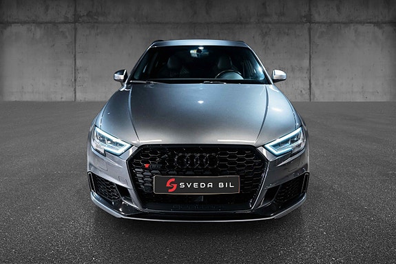 Audi RS3 4 of 5